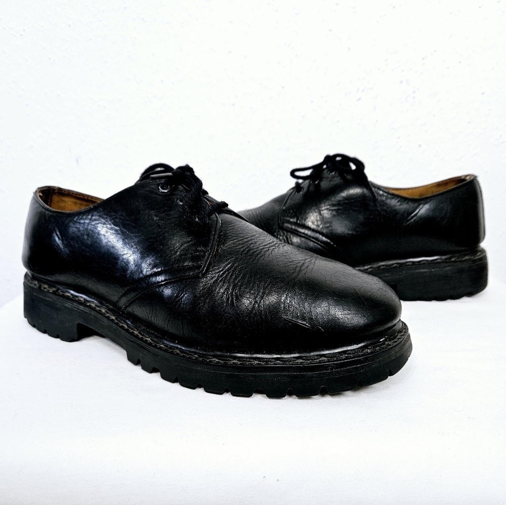 Vintage Dr. Martens Lace-Up Lug Sole Leather
Oxford